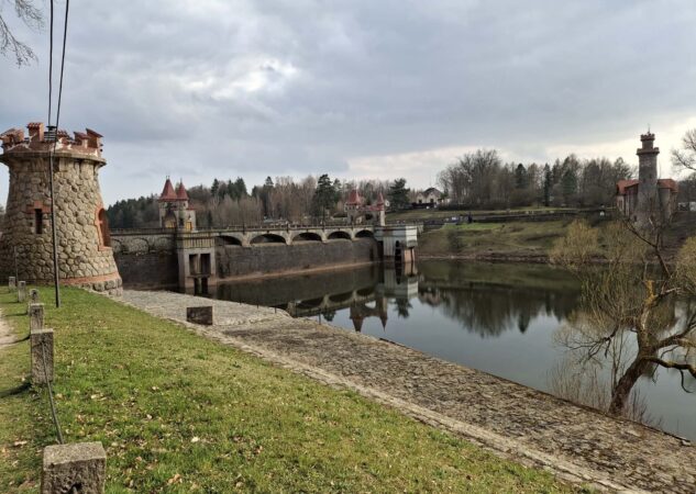 Z Trutnova na přehradu Les Království pěšky